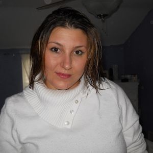 Meet your Posher, Adrienne